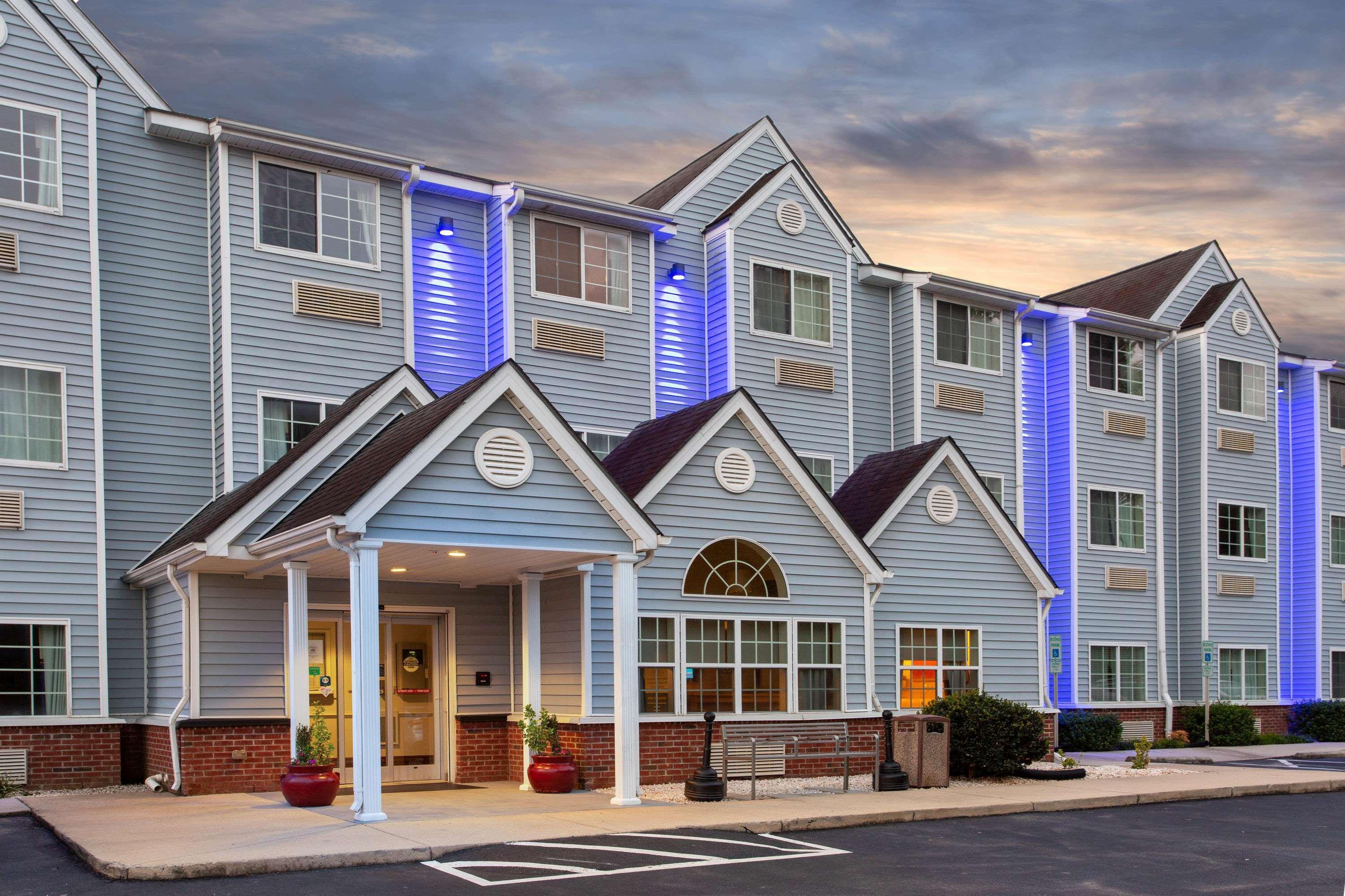 Microtel Inn & Suites By Wyndham Lillington/Campbell University Extérieur photo