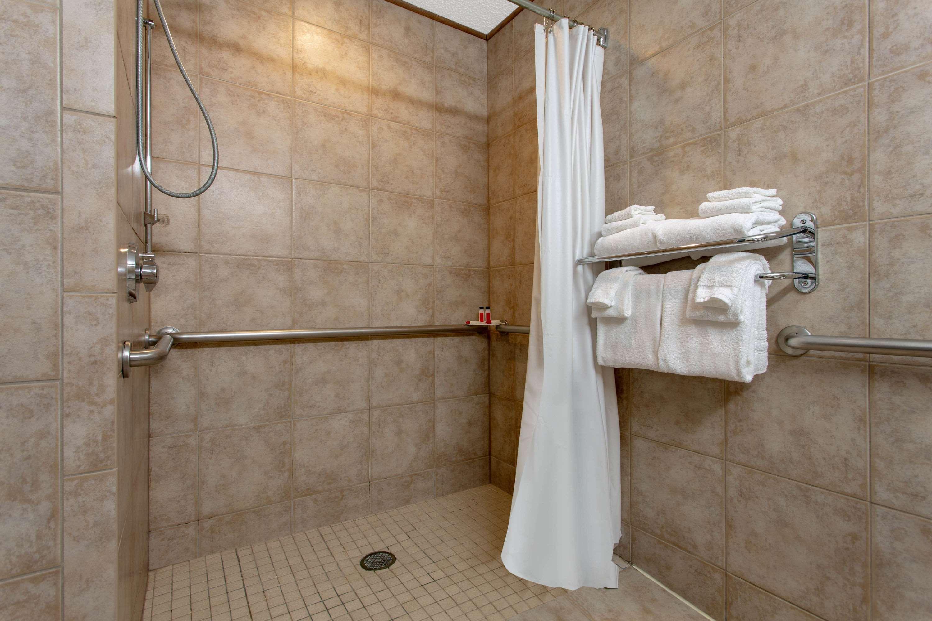 Microtel Inn & Suites By Wyndham Lillington/Campbell University Extérieur photo